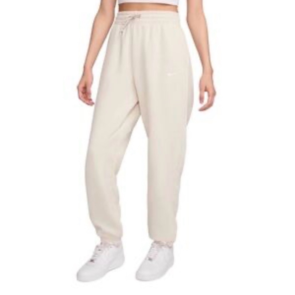 Nike Woman’s Sport Sweatpants Beige Club Fleece Size Small Drawstring Joggers - Picture 1 of 8